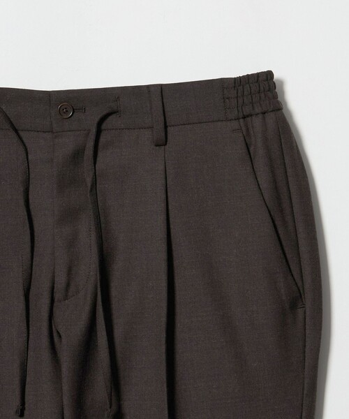 UNITED ARROWS(ユナイテッドアローズ)の「サイドシャーリング 1プリーツ スリムテーパード スラックス ヨコストレッチ(スラックス・メンズ・グレー系/ダークブラウン/ネイビー・46/50/48/44)」の8枚目の写真