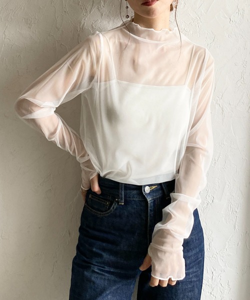 She's Closet(シーズクローゼット)の「長袖 サムホール プチハイネック シアートップス ロングTシャツ(Tシャツ/カットソー・レディース・ブラック/ボルドー/ブラウン/オフホワイト・FREE)」の2枚目の写真