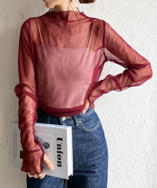 She's Closet(シーズクローゼット)の「長袖 サムホール プチハイネック シアートップス ロングTシャツ(Tシャツ/カットソー・レディース・ブラック/ボルドー/ブラウン/オフホワイト・FREE)」の4枚目の写真