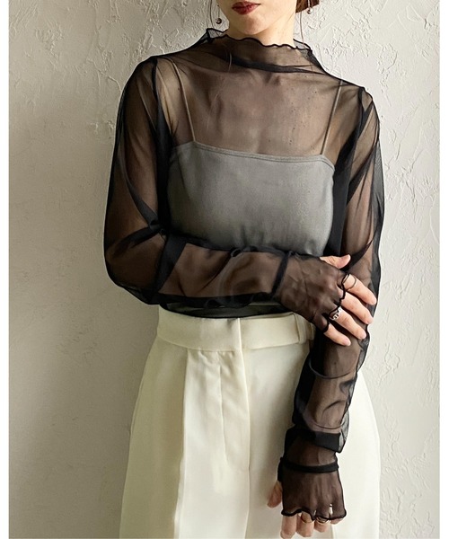 She's Closet(シーズクローゼット)の「長袖 サムホール プチハイネック シアートップス ロングTシャツ(Tシャツ/カットソー・レディース・ブラック/ボルドー/ブラウン/オフホワイト・FREE)」の7枚目の写真