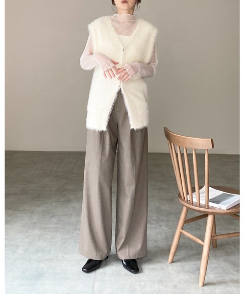 She's Closet(シーズクローゼット)の「長袖 サムホール プチハイネック シアートップス ロングTシャツ(Tシャツ/カットソー・レディース・ブラック/ボルドー/ブラウン/オフホワイト・FREE)」の15枚目の写真