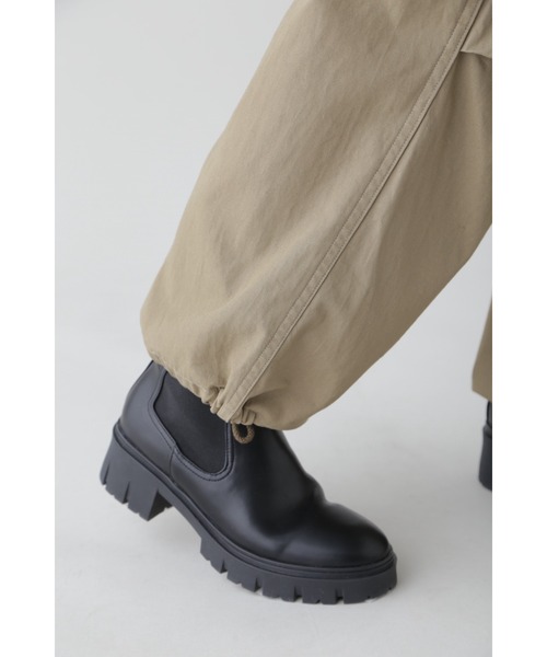 YLEVE(イレーヴ)の「YLEVE / COTTON LINEN HIGH TWIST GABARDINE M51 TR(その他パンツ・レディース・カーキ・2)」の12枚目の写真