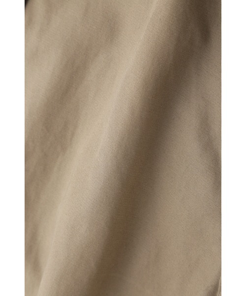 YLEVE(イレーヴ)の「YLEVE / COTTON LINEN HIGH TWIST GABARDINE M51 TR(その他パンツ・レディース・カーキ・2)」の19枚目の写真
