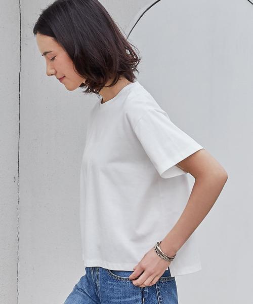 green label relaxing(グリーンレーベルリラクシング)の「KC ポンチ ビッグTシャツ SSL◆(Tシャツ/カットソー・レディース・オフホワイト/ブラウン/ネイビー・38/40)」の1枚目の写真