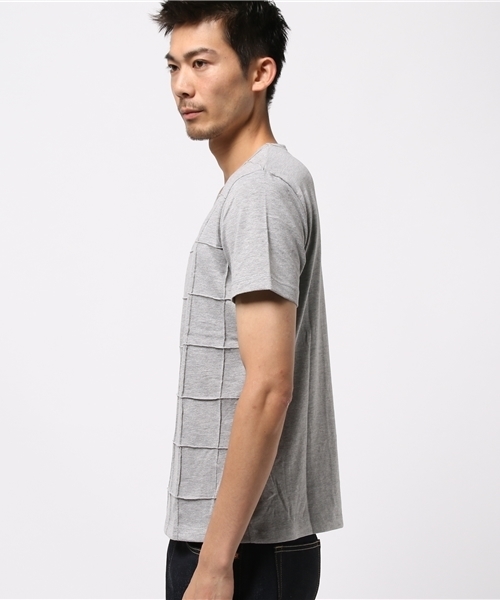 ROOPTOKYO(ループトウキョウ)の「Tシャツ Vネック ピンタック ブロックチェック 半袖カットソー(Tシャツ/カットソー・メンズ・ヘザ-グレー/オフホワイト/ネイビー/ピンク/ブラック/カーキ/ワイン・L/M)」の8枚目の写真