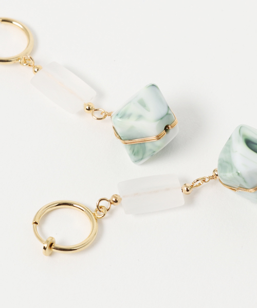 PLAIN CLOTHING(プレーンクロージング)の「ストーンイヤリング【PLAIN CLOTHING】(イヤリング・レディース・ターコイズブルー/ホワイト/ピンク/ミント・FREE)」の5枚目の写真