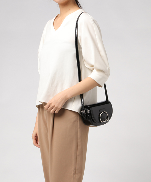 MURUA（ムルーア）の「ＢＩＧバックルミニショルダーＢＡＧ（ショルダーバッグ・レディース・マルチ/イエロー/ブラック/レッド・FREE）」の8枚目の写真