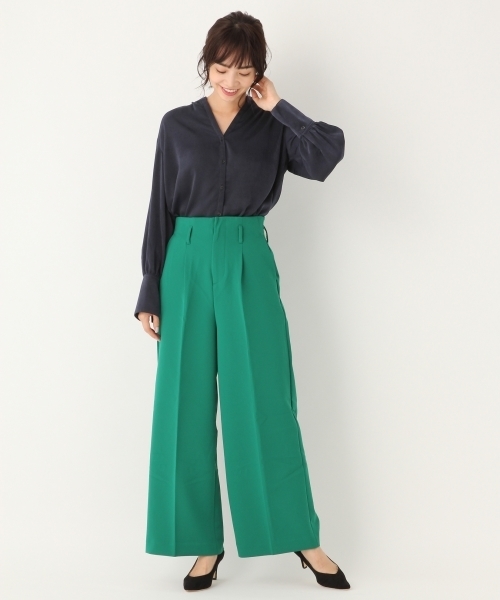 A part by（アパートバイ）の「Vサテンスキッパーブラウス 768816 （シャツ/ブラウス・レディース・オフホワイト/ブラック系その他/グリーン系その他/ネイビー・LARGE/MEDIUM）」の13枚目の写真