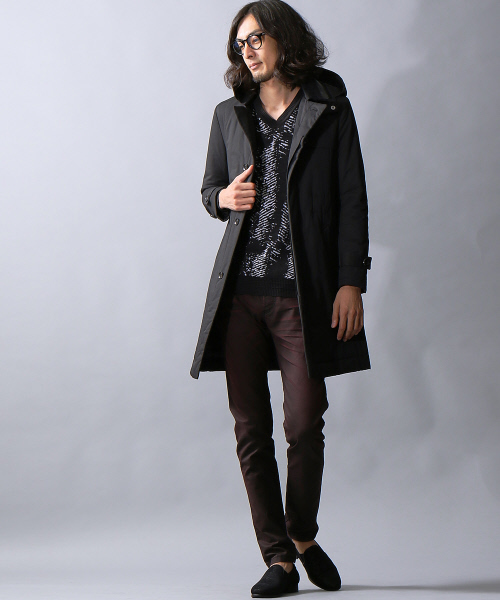 5351 POUR LES HOMMES（ゴーサンゴーイチプールオム）の「ブラックコーティングストレッチチノパン（チノパンツ・メンズ・ブラック/ボルドー/カーキ・44/46/48/50）」の6枚目の写真