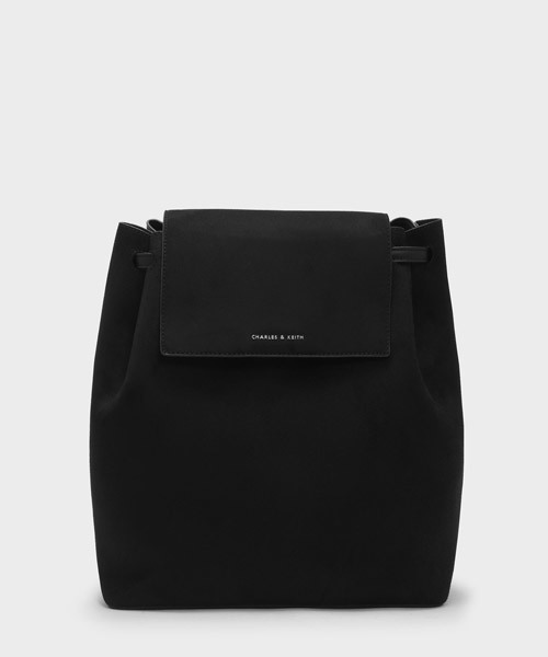 CHARLES & KEITH（チャールズ & キース）の「フロントフラップショルダーバッグ / FRONT FLAP SHOULDER BAG（ショルダーバッグ・レディース・クリアレッド/グレー/ブラック・XL）」の2枚目の写真