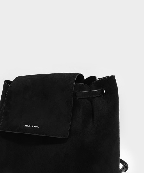 CHARLES & KEITH（チャールズ & キース）の「フロントフラップショルダーバッグ / FRONT FLAP SHOULDER BAG（ショルダーバッグ・レディース・クリアレッド/グレー/ブラック・XL）」の17枚目の写真
