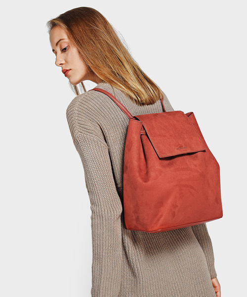 CHARLES & KEITH（チャールズ & キース）の「フロントフラップショルダーバッグ / FRONT FLAP SHOULDER BAG（ショルダーバッグ・レディース・クリアレッド/グレー/ブラック・XL）」の8枚目の写真