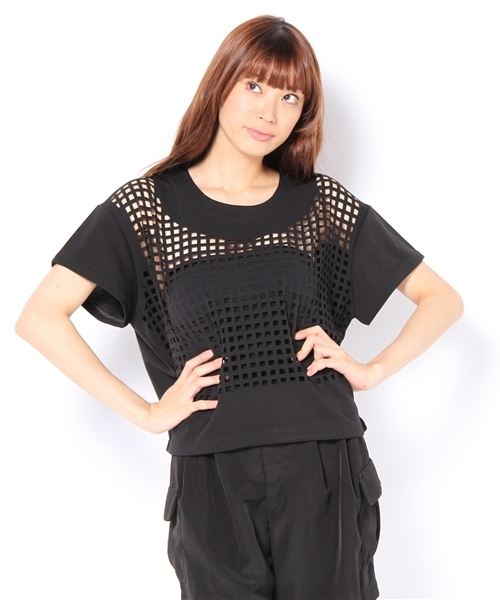 2% TOKYO(トゥーパーセントトウキョウ)の「フロントパンチング ブラウス(Tシャツ/カットソー・レディース・ブラック/ホワイト・FREE)」の1枚目の写真