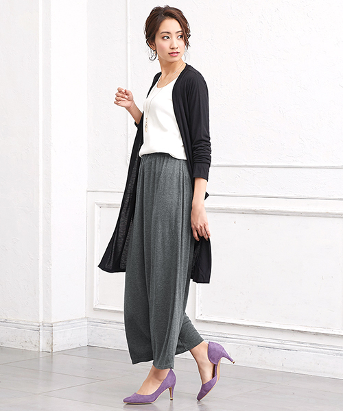 Pierrot（ピエロ）の「レーヨン混ガウチョワイドパンツ（その他パンツ・レディース・チャコールグレー/杢グレー/ピンクベージュ/イエロー系その他/ブラック/カーキオリーブ/ブラウン系その他/ネイビー/グリーン系その他/サンドベージュ・L/M）」の13枚目の写真