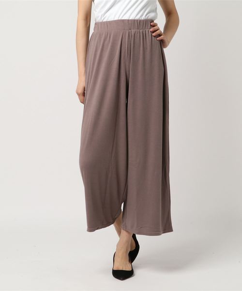 Pierrot（ピエロ）の「レーヨン混ガウチョワイドパンツ（その他パンツ・レディース・チャコールグレー/杢グレー/ピンクベージュ/イエロー系その他/ブラック/カーキオリーブ/ブラウン系その他/ネイビー/グリーン系その他/サンドベージュ・L/M）」の5枚目の写真