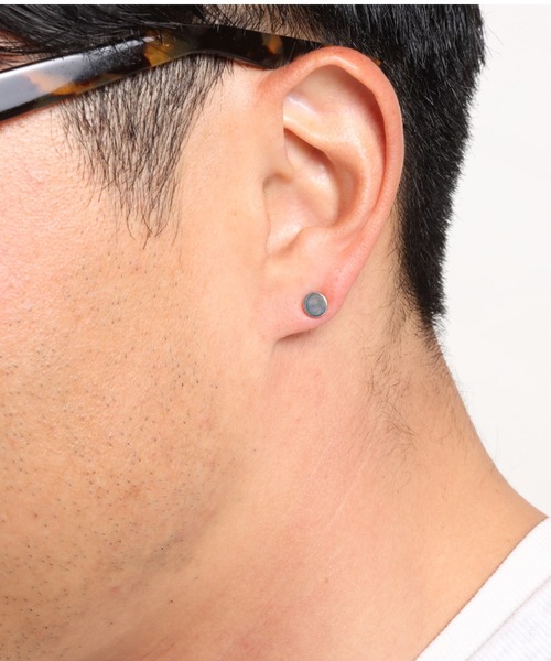 VIVIFY（ビビファイ）の「ピアス/サークル/シンプル/K18ゴールドポスト（ピアス（片耳用）・メンズ・シルバー×ゴールド・FREE）」の2枚目の写真
