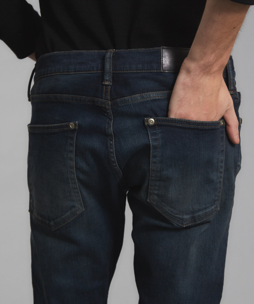 5351 POUR LES HOMMES(ゴーサンゴーイチプールオム)の「【ストレッチ抜群の定番デニム】ハイパワーストレッチスキニーデニム(デニムパンツ・メンズ・ブラック/インディゴブルー/ブルー/ライトブルー・44/46/48/50)」の10枚目の写真