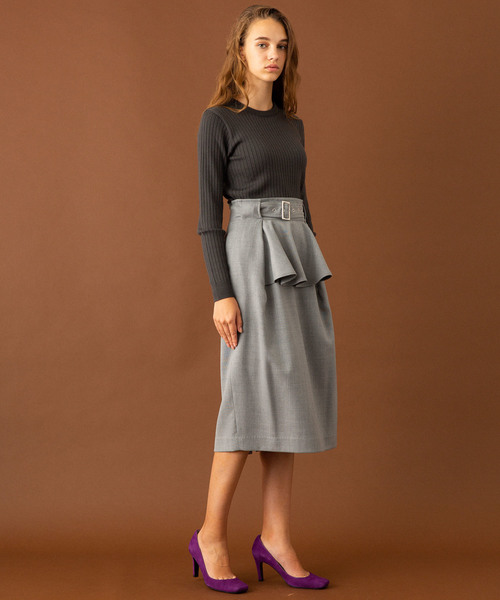 UNITED TOKYO（ユナイテッドトウキョウ）の「ベルテッドラッフルタイトスカート（スカート・レディース・パープル/ブラック/グレー・1）」の21枚目の写真