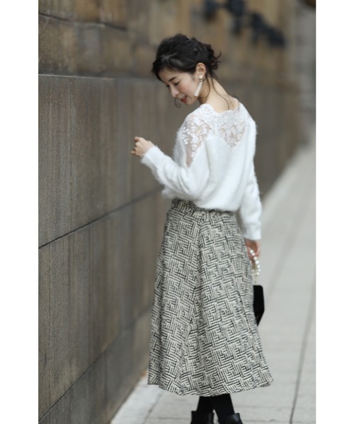 cawaii（カワイイ）の「デコルテレースの華やぎ。シャギーニットトップス（ニット/セーター・レディース・ホワイト・M/XL）」の13枚目の写真