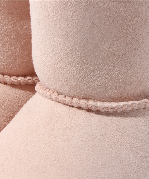 B:MING by BEAMS（ビーミングバイビームス）の「□UGG / KIDSクラシック （15～17㎝）（ブーツ・キッズ・グレー/ブラック/ベージュ/ピンク/パープル・15 /16/17）」の11枚目の写真