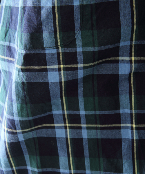 BEAMS PLUS(ビームスプラス)の「○BEAMS PLUS / インディゴチェック ボタンダウンシャツ 14S/S(シャツ/ブラウス・メンズ・ブルー/レッド・X-LARGE/LARGE/SMALL/XX-LARGE/X-SMALL/MEDIUM)」の4枚目の写真