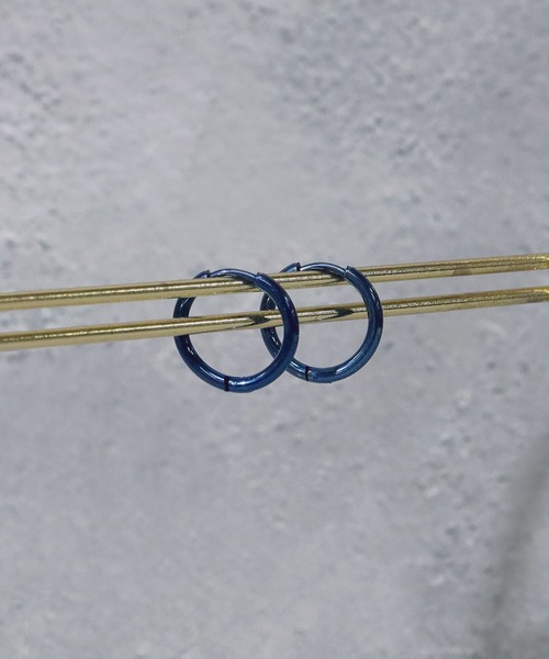 SBG（エスビー）の「SBG サージカルステンレスフープピアス / 金属アレルギー対応（ピアス（両耳用）・メンズ・シルバー/ゴールド/ブラック/ピンクゴールド/ブルー/ブラック系その他/ピンク系その他/ゴールド系その他/ブルー系その他/シルバー系その他・8/10/12/20/16/14）」の4枚目の写真