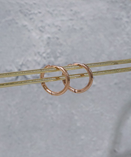 SBG（エスビー）の「SBG サージカルステンレスフープピアス / 金属アレルギー対応（ピアス（両耳用）・メンズ・シルバー/ゴールド/ブラック/ピンクゴールド/ブルー/ブラック系その他/ピンク系その他/ゴールド系その他/ブルー系その他/シルバー系その他・8/10/12/20/16/14）」の5枚目の写真