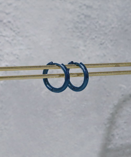 SBG（エスビー）の「SBG サージカルステンレスフープピアス / 金属アレルギー対応（ピアス（両耳用）・メンズ・シルバー/ゴールド/ブラック/ピンクゴールド/ブルー/ブラック系その他/ピンク系その他/ゴールド系その他/ブルー系その他/シルバー系その他・8/10/12/20/16/14）」の3枚目の写真