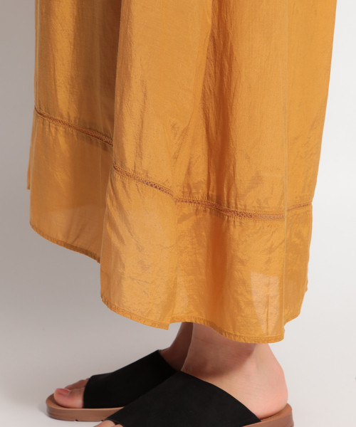 niko and...(ニコアンド)の「ヘムドレープマキシスカート(スカート・レディース・ブラック/グリーン/マスタード・MEDIUM/LARGE)」の6枚目の写真