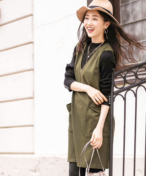 BELLUNA（ベルーナ）の「ニットカルゼ素材ジャンパードレス（ジャンパースカート・レディース・チャコールグレー/ブラック/カーキ・MEDIUM/LARGE/X-LARGE/XX-LARGE/XXX-LARGE/XXXX-LARGE）」の15枚目の写真