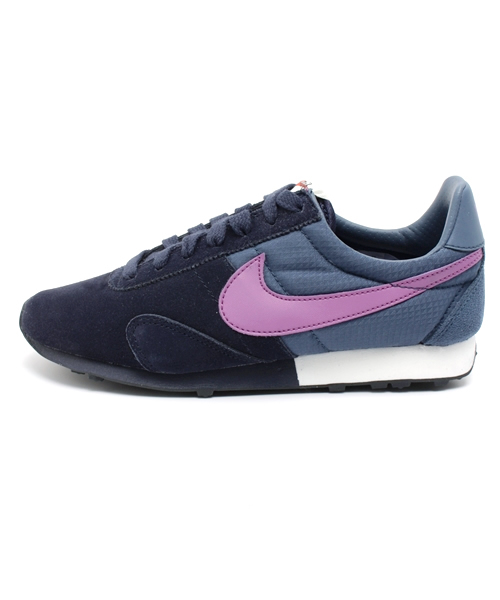 NIKE（ナイキ）の「ナイキ ウィメンズ プリモントリオール レーサー ビンテージ WMS NIKE PRE MONTREAL RCR VNTG 555258（スニーカー・レディース・ネイビー・23cm）」の2枚目の写真