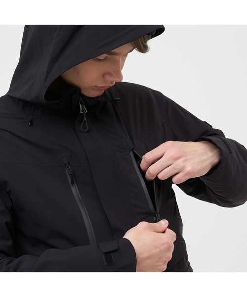 AIGLE(エーグル)の「透湿防水 TH マウンテンパーカー(マウンテンパーカー・メンズ・ブラック/グリーン・MEDIUM/LARGE/X-LARGE)」の20枚目の写真