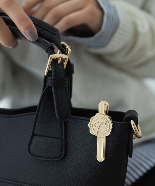 Edit Sheen（エディットシーン）の「フロントジップポケットハンドバッグ（ハンドバッグ・レディース・ブラック/ベージュ/オレンジ・FREE）」の16枚目の写真