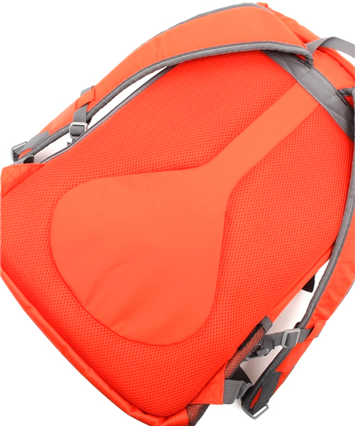 NIXON(ニクソン)の「NIXON LANDLOCK Ⅱ(バックパック/リュック・メンズ・ブラック/レッド/カモフラージュ/マルチ・ONE SIZE)」の10枚目の写真