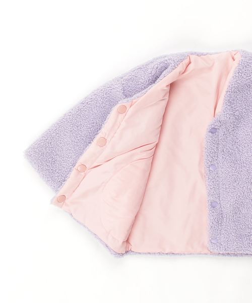 Caldia(カルディア)の「ボアタフタリバーシブルジャケット(ナイロンジャケット・キッズ・パープル・90/100/110/120/130/140)」の4枚目の写真