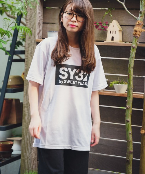 SY32 by SWEET YEARS(エスワイサーティトゥバイスィートイヤーズ)の「/SY32 by SWEET YEARS/CAMO LOGO TEE(Tシャツ/カットソー・レディース・ネイビー/ホワイト/ブラック/チャコールグレー・X-SMALL/XXX-LARGE/XX-LARGE/SMALL/LARGE/MEDIUM/X-LARGE/XXXX-LARGE/XX-SMALL/XXX-SMALL)」の22枚目の写真