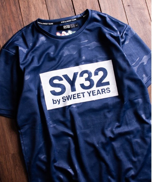 SY32 by SWEET YEARS(エスワイサーティトゥバイスィートイヤーズ)の「/SY32 by SWEET YEARS/CAMO LOGO TEE(Tシャツ/カットソー・レディース・ネイビー/ホワイト/ブラック/チャコールグレー・X-SMALL/XXX-LARGE/XX-LARGE/SMALL/LARGE/MEDIUM/X-LARGE/XXXX-LARGE/XX-SMALL/XXX-SMALL)」の19枚目の写真