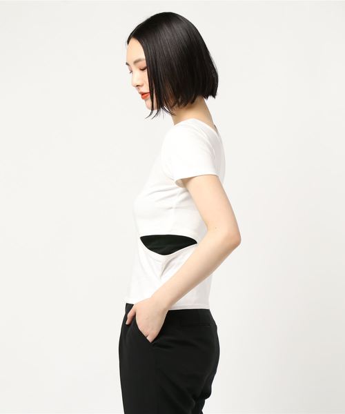 ENVYM（アンビー）の「カッテイングアシメＴシャツ（Tシャツ/カットソー・レディース・ベージュ/ブラック/ホワイト/カーキ・FREE）」の6枚目の写真