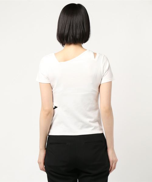 ENVYM（アンビー）の「カッテイングアシメＴシャツ（Tシャツ/カットソー・レディース・ベージュ/ブラック/ホワイト/カーキ・FREE）」の5枚目の写真