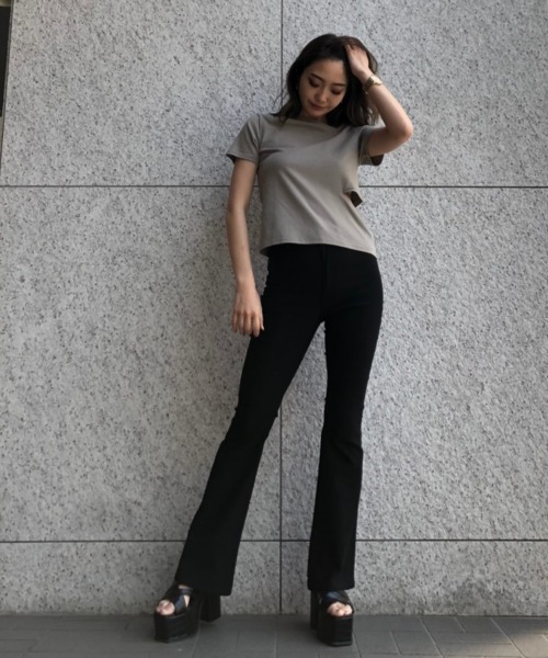 ENVYM（アンビー）の「カッテイングアシメＴシャツ（Tシャツ/カットソー・レディース・ベージュ/ブラック/ホワイト/カーキ・FREE）」の7枚目の写真