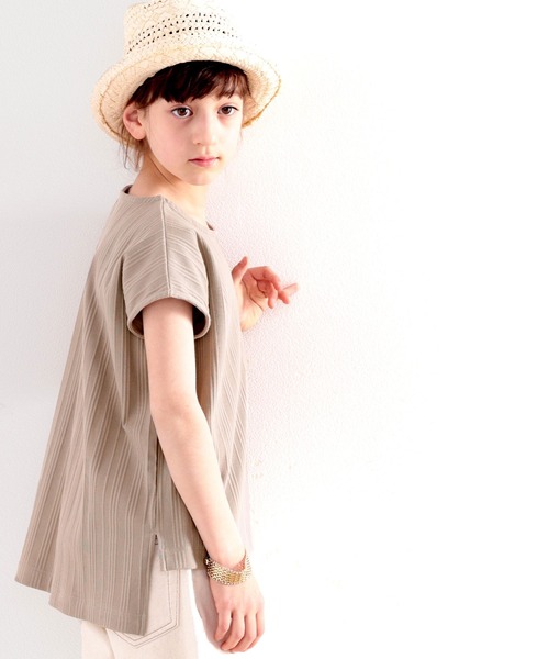 classicalelf（クラシカルエルフ）の「《キッズ 》ランダムリブフレンチボートネックTシャツ（Tシャツ/カットソー・キッズ・ベージュ/ホワイト/ブラック/グレイッシュベージュ・130/140/150）」の4枚目の写真