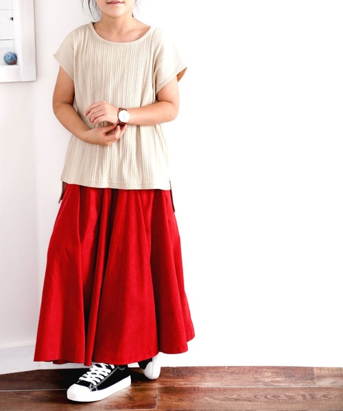 classicalelf（クラシカルエルフ）の「《キッズ 》ランダムリブフレンチボートネックTシャツ（Tシャツ/カットソー・キッズ・ベージュ/ホワイト/ブラック/グレイッシュベージュ・130/140/150）」の12枚目の写真