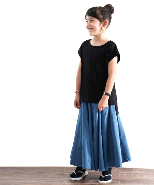 classicalelf（クラシカルエルフ）の「《キッズ 》ランダムリブフレンチボートネックTシャツ（Tシャツ/カットソー・キッズ・ベージュ/ホワイト/ブラック/グレイッシュベージュ・130/140/150）」の14枚目の写真