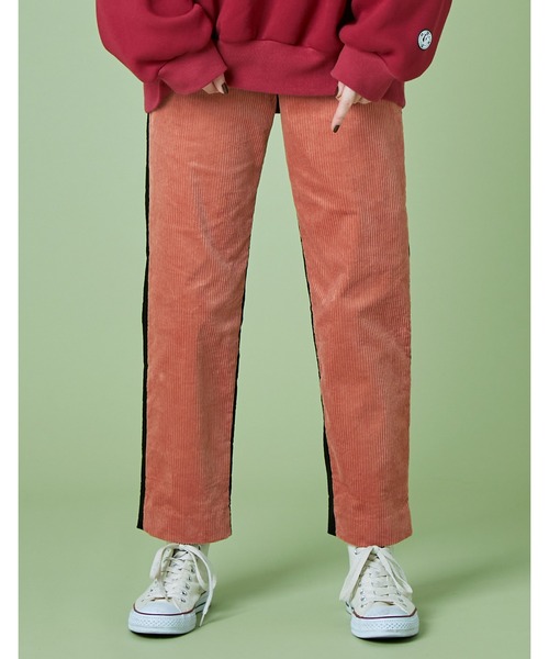 Little sunny bite（リトルサニーバイト）の「Universal overall x little sunny bite Corduroy pants（その他パンツ・レディース・ホワイト/ブルー/ピンク・SMALL/MEDIUM）」の3枚目の写真