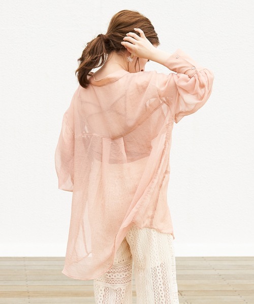 Chico（チコ）の「箔プリントシアーブロッキングシャツ/オーガンジーシャツ（シャツ/ブラウス・レディース・ベビーピンク/オレンジ/ブラウン・FREE）」の22枚目の写真