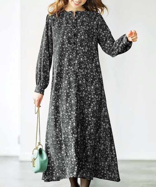 セール 冬新着 フラワープリントａラインワンピース ワンピース Geera ジーラ のファッション通販 Zozotown