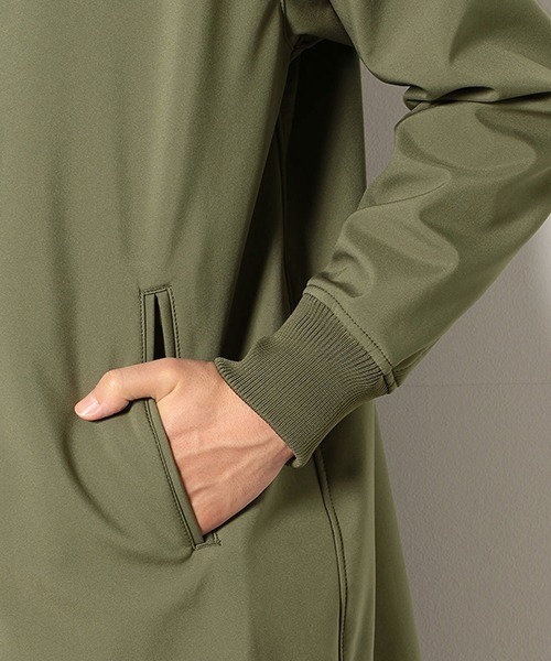 Purple&Yellow(パープルアンドイエロー)の「ボンディングフリース ロングフードコート(ステンカラーコート・メンズ・ブラック/カーキ・SMALL/MEDIUM/LARGE)」の4枚目の写真