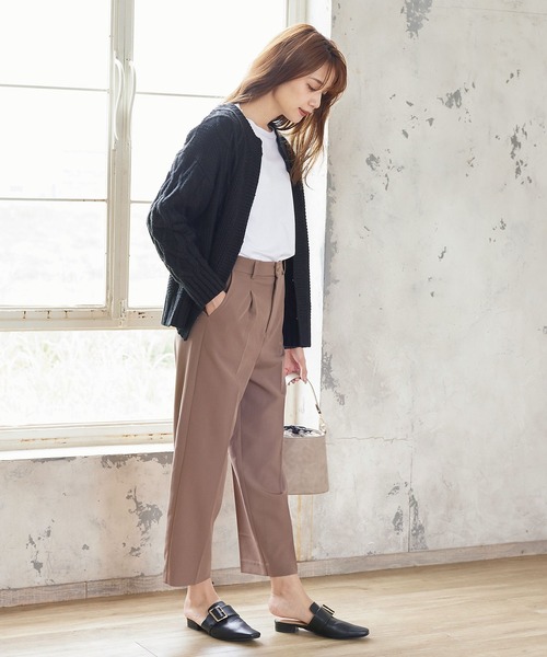 KOBE LETTUCE(コウベレタス)の「インドネシアクルーネックケーブルニットカーディガン(カーディガン/ボレロ・レディース・ベージュ系その他/ネイビー/ブラック・FREE)」の6枚目の写真