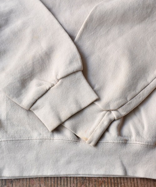 NIKE（ナイキ）の「【ヴィンテージ古着】NIKE/ナイキ ロゴ クルーネックスウェット（スウェット・メンズ・ベージュ・MEDIUM）」の4枚目の写真