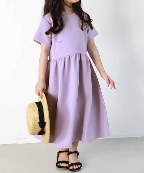 coca（coca）（コカ）の「キッズ エンボス加工切り替えギャザーワンピース（ワンピース・キッズ・ブラック/パープル/カーキ・100/110/130/120/140）」の3枚目の写真